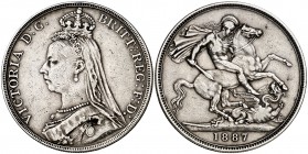 1887. Inglaterra. Victoria. 1 corona. (Kr. 765). 28,23 g. AG. MBC.