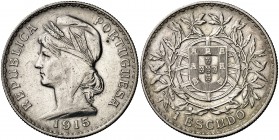 1915. Portugal. 1 escudo. (Kr. 564). 25,04 g. AG. MBC+.