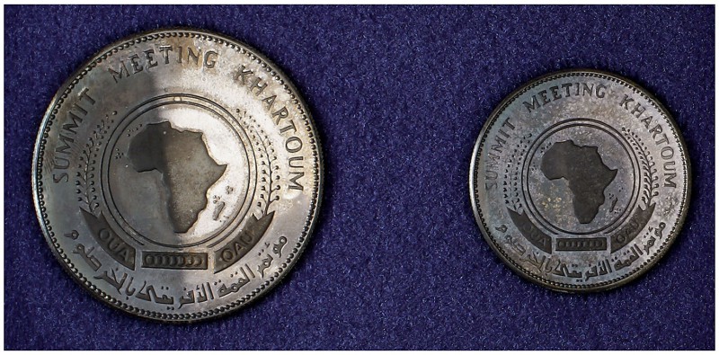AH 1398 (1978) Sudán. 5 y 10 libras. (Kr. 76 y 77). 52,43 g. AG. O.U.A. (Organiz...