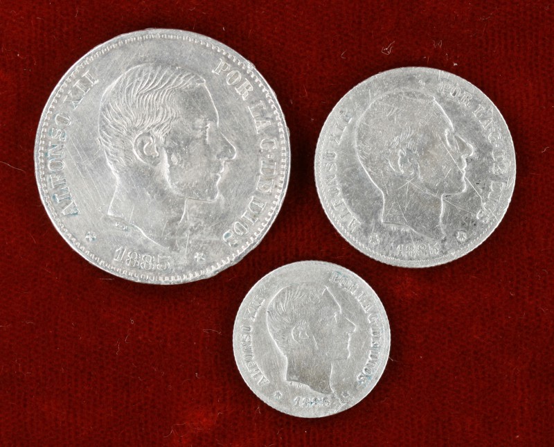 1885. Alfonso XII. Manila. 10, 20 y 50 centavos. Lote de 3 monedas. A examinar. ...