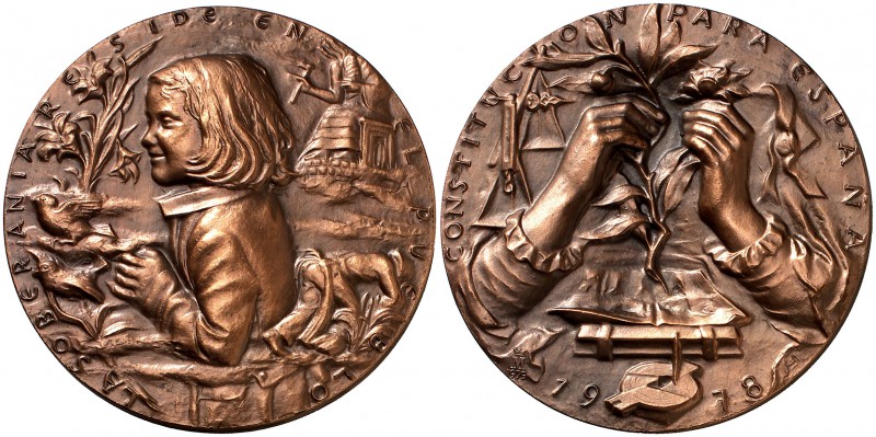 1979. Medalla conmemorativa de la Constitución Española. 1978. 266 g. 80 mm. Cob...