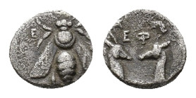 Ionia, Ephesos, c. 390-325 BC. AR Obol (9,4 mm, 0,92gr). SNG Copenhagen 242-243. Very fine.