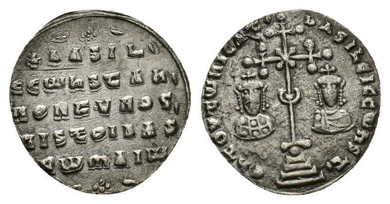 Basil II (976-1025). AR Miliaresion (20,44 mm, 2,15 g). Constantinople, AD 977-9...