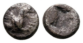 Hemiobol
Ionia, Phokaia, c. 510-500 BC, Forepart of Griffin right / Quadripartite incuse
6 mm, 0,36 g