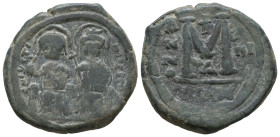 Follis Æ
Justin II (565-578) with Sophia
32 mm, 15,20 g