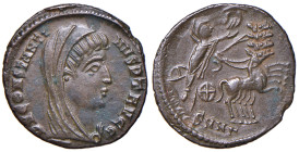 Costantino I (306-337) Follis ridotto - Testa velata a d. -R/ l'Imperatore su quadriga al galoppo a d. - AE (g 1,35)
SPL+