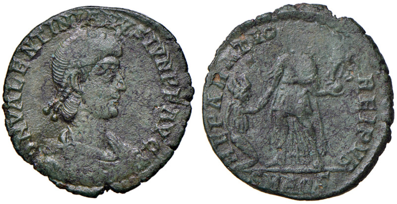 Valentiniano II (375-392) Maiorina - Busto a d. - R/ l'Imperatore stante a s. - ...