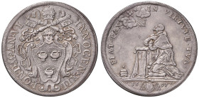 Innocenzo XII (1691-1700) Mezza piastra 1697 A. VI - Munt. 31 AG (g 15,74)
BB