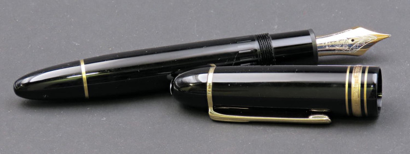 MONTBLANC - Penna stilografica Meisterstück N.149 Pennino M in oro bicolore 14 k...