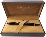 WATERMAN Penna a sfera - Linea “Ideal Paris”. Corpo della penna nero con finiture dorate. In scatola originale completa di tutto il suo corredo, inclu...