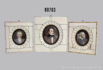 3 Biedermeier Miniaturen, dabei W.A.Mozart, Franz Schubert, Öl auf Bein, 10 x 9 cm und 11,5 x 10,5 cm, Rahmen mit ovalem Ausschnitt und Messingbordüre...