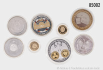 Konv. Verschiedenes, dabei 4 x 10-Euro-Silbergedenkmünzen auf die Fußball-Weltmeisterschaft 2006, dazu Nordkorea 2 x 10 Won zu je ca. 0,9 g Feingold, ...