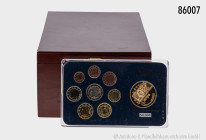 Konv. ca. 10 Kursmünzensätze bzw. Specimen-/Münzensätze, aus Abo-Bezug, dabei Slowenien, Malta, Italien, etc., in OVP des Abo-Anbieters, nicht offizie...