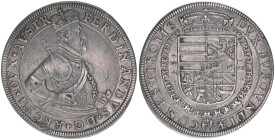 Erzherzog Ferdinand 1564-1595
Feldbindentaler, ohne Jahr. sehr selten
Hall
28,18g
MT Walze 11/I, Dav.8099B
ss/vz