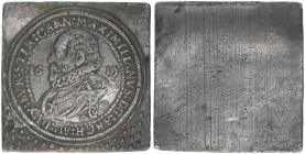 Erzherzog Maximilian 1602-1618
Klippe einseitig, Zinn, 1613. äußerst seltenes Zainstück vom Stempel des Halbtalers
Hall
25,63g
ss