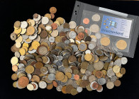 Kiloware
Weltmünzen. Lot 3 Kilogramm. Lot no return - Umtausch ausgeschlossen - Sonderporto laut Tarif der Post
umgelaufen