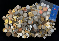 Kiloware
Weltmünzen. Lot 3 Kilogramm. Lot no return - Umtausch ausgeschlossen - Sonderporto laut Tarif der Post
umgelaufen