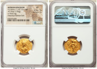 INDIA. Kushan Empire. Huvishka (ca. AD 151-190). AV dinar (20mm, 7.90 gm, 12h). NGC XF 5/5 - 5/5. Kushan standard, Bactria, main mint (probably Balkh)...