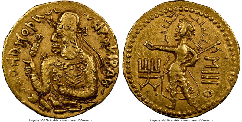 INDIA. Kushan Empire. Huvishka (ca. AD 151-190). AV dinar (20mm, 7.83 gm, 12h). ...