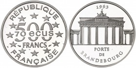 1993. Francia. Monnaie de París. 500 francos (70 ecus). (Fr. 625a) (Kr. 1035a). 20 g. PLATINO. Puerta de Brandeburgo. Acuñación de 2000 ejemplares. En...