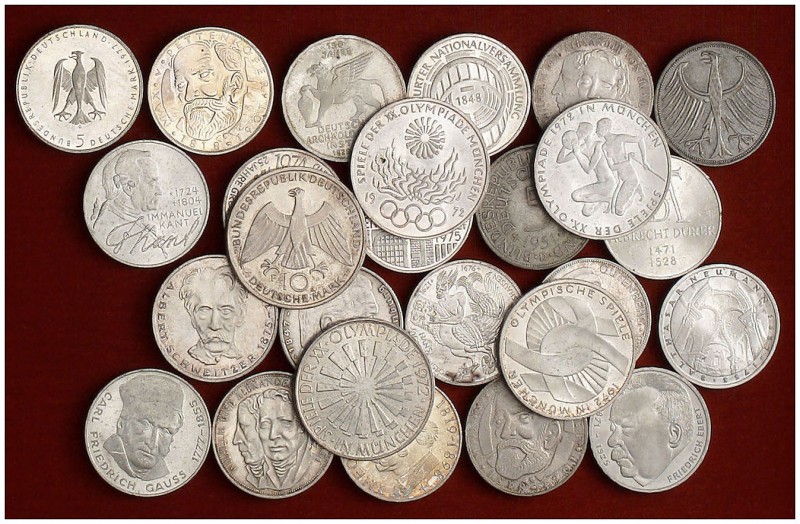 s. XX. Alemania. 5 (veintisiete) y 10 marcos (ocho). AG. Total 35 monedas. A exa...