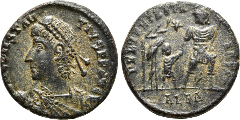 CONSTANTIUS II (337-361). Follis. Alexandria. 

Obv: D N CONSTANTIVS P F AVG. ...