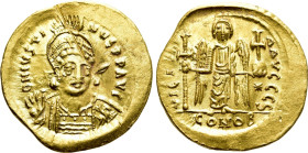 JUSTIN I (518-527). GOLD Solidus. Constantinople
