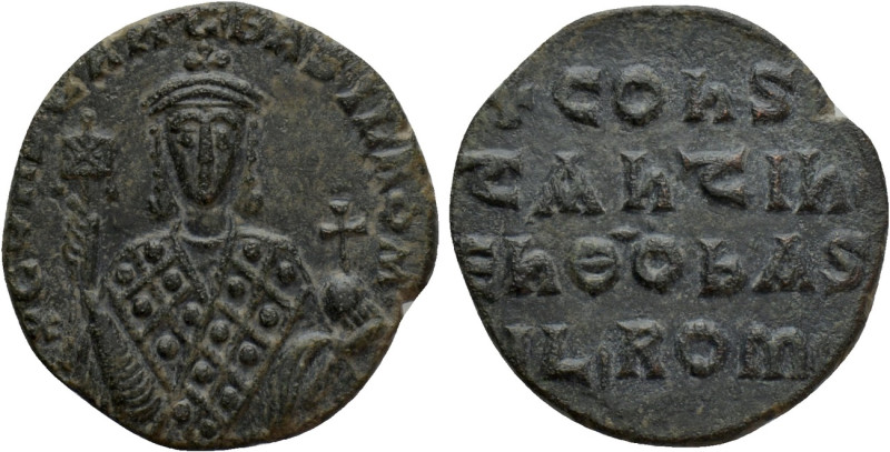 CONSTANTINE VII PORPHYROGENITUS with ROMANUS I (913-959). Follis. Constantinople...