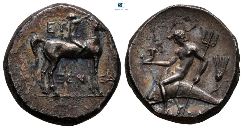 Calabria. Tarentum circa 272-240 BC. 
Nomos AR

20 mm, 6,52 g

Youth riding...