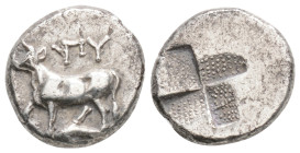 Thrace, Byzantion AR Half Siglos or Hemidrachm. Circa 340-320 BC. Bull standing to left atop dolphin; 'ΠΥ above / Quadripartite 
incuse square in the ...