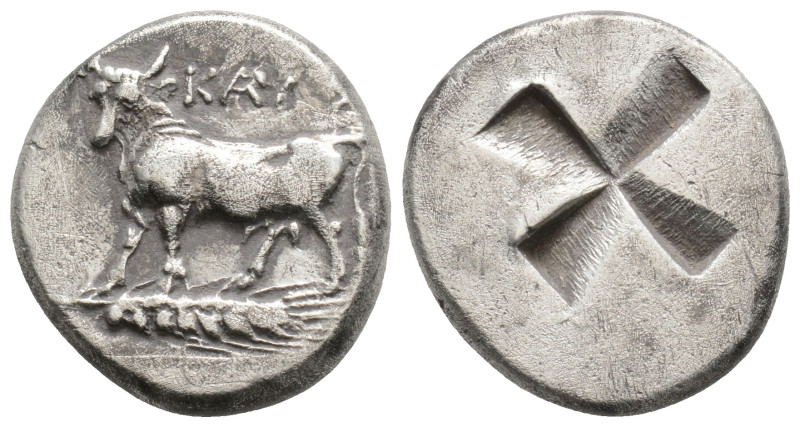 Bithynia, Kalchedon AR Siglos. c. 340-320. Bull standing l. on grain ear / Four-...