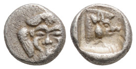 Caria. Uncertain mint circa 500-400 BC. Obol AR
Facing gorgoneion with protruding tongue, surrounded by four wings in tilted clockwise rotation / Head...