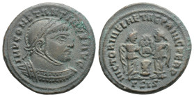 Constantine I Æ Nummus. Siscia, AD 318. IMP CONSTANTINVS PF AVG, helmeted, cuirassed bust left with spear over shoulder / VICTORIAE LAETAE PRINC PERP,...