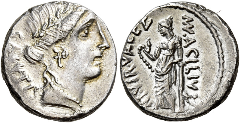 Mn. Acilius Glabrio 

Denario 49, AR 3,96 g. SALVTIS Testa laureata della Salu...