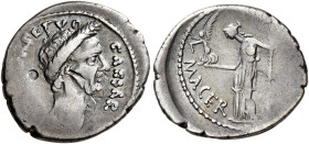 Julius Caesar e P. Sepullius Macer 

Denario 44, AR 3,31 g. CAESAR – DICT PERPETVO Testa laureata di Giulio Cesare a d. Rv. P SEPVLLIVS – MACER Vene...