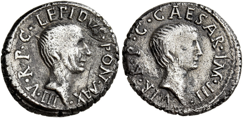 M. Aemilius Lepidus e Octavianus 

Denario, zecca itinerante con Lepido in Ita...