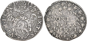 Ancona. Sisto V (Felice Peretti), 1585-1590 

Giulio 1585, AR 2,64 g. SIXTVS – V P M 1585 Stemma sormontato da triregno e chiavi decussate. Rv. ANCO...