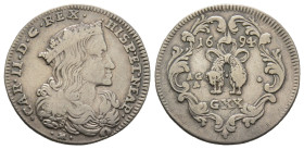 Napoli, Carlo II 1674-1700
Tari, 1694, AG 4.29 g.
Ref : MIR 300/3
Conservation : nettoyé sinon TTB