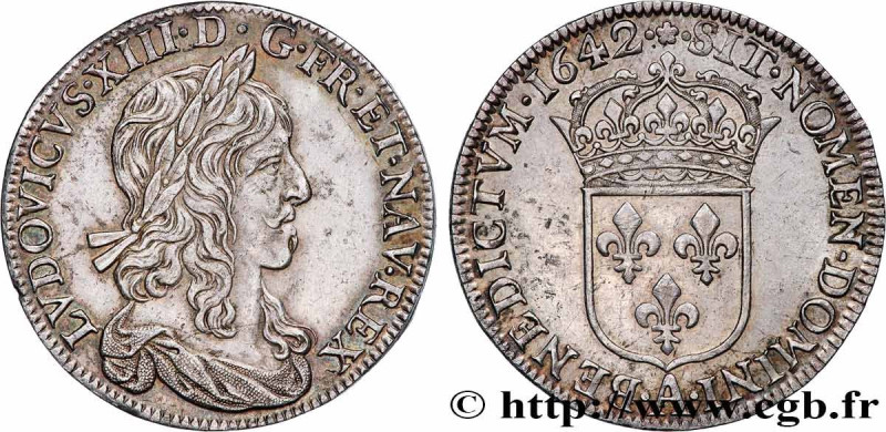 LOUIS XIII
Type : Demi-écu, 2e type, 1er poinçon de Warin 
Date : 1642 
Mint nam...