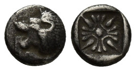 Ionia. Miletos circa 600-500 BC. Obol AR (8mm, 0.8 g). Forepart of lion right, head reverted / Stellate pattern within incuse square.