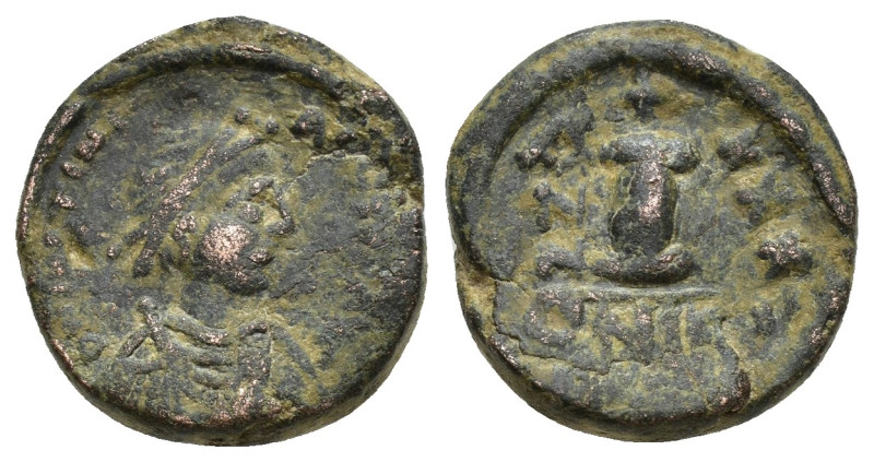 Justinian I Æ 10 Nummi. (16mm, 4.6 g) Nicomedia, dated RY 32 = AD 558/9. D N IVS...