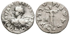 BAKTRIA, Menander I Soter. Dracma. (Ar. 2,37g/17mm). 155-130 a.C. (HGC 12, 193). Anv: Busto diademado con lanza a izquierda, alrededor leyenda. Rev: A...