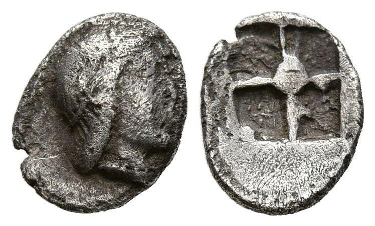 GALIA, Massalia. Obolo. (Ar. 0,45g/9mm). Siglo V-Siglo IV a.C. Anv: Cabeza femen...