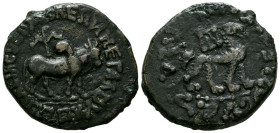 REYES INDOESCITAS, Azes II. Hexachalkon. (Ae. 13,61g/28mm). 58-20 a.C. Taxila. (MIG 850). Anv: Toro a derecha, encima monogram, alrededor leyenda. Rev...