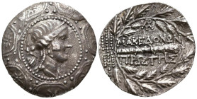 MACEDONIA, Anfípolis. Tetradracma. (Ar. 16,55g/33mm). 167-149 a.C. (SNG Copenhagen 1311). Anv: Busto diademado a derecha de Artemisa portando arco y c...