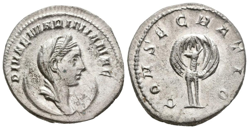 DIVA MARINIANA. Antoniniano. (Ve. 3,82g/22mm). 256-257 d.C. Roma. (RIC 3). Anv: ...