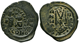 HERACLIO y HERACLIO CONSTANTINO. Follis acuñado sobre un Nummus de Phocas. (Ae. 11,90g/33mm). Anv: Heraclio estante y Heraclio Constantino de frente, ...