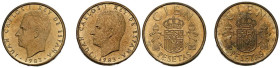 JUAN CARLOS I (1975-2014). Conjunto de 2 monedas de 100 Pesetas de 1983 con flores de lis hacia arriba y hacia abajo en el canto. EBC-. Rayitas.