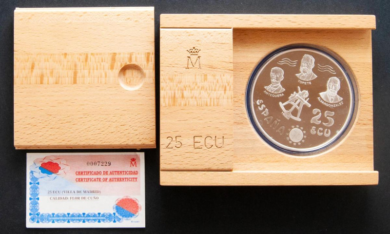 JUAN CARLOS I (1975-2014). 25 Ecu. (Ar. 168,75g/73mm). Serie Marina Española. Vi...