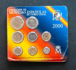 JUAN CARLOS I (1975-2014). Bonito e interesante conjunto formado por carteras, sets y hojas pardo con una amplia representación de monedas de este per...